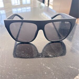 QUAY Drama by Day sunglasses